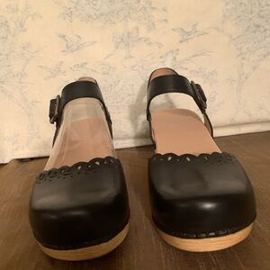 NIB- Marta Full Grain Black Leather Women's Shoes size 40 (9).